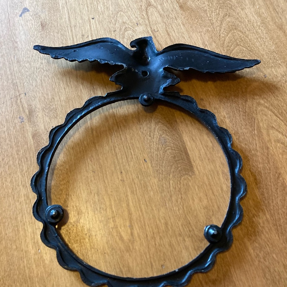 Cast iron trivets that are missing their tiles - Picture 7 of 7